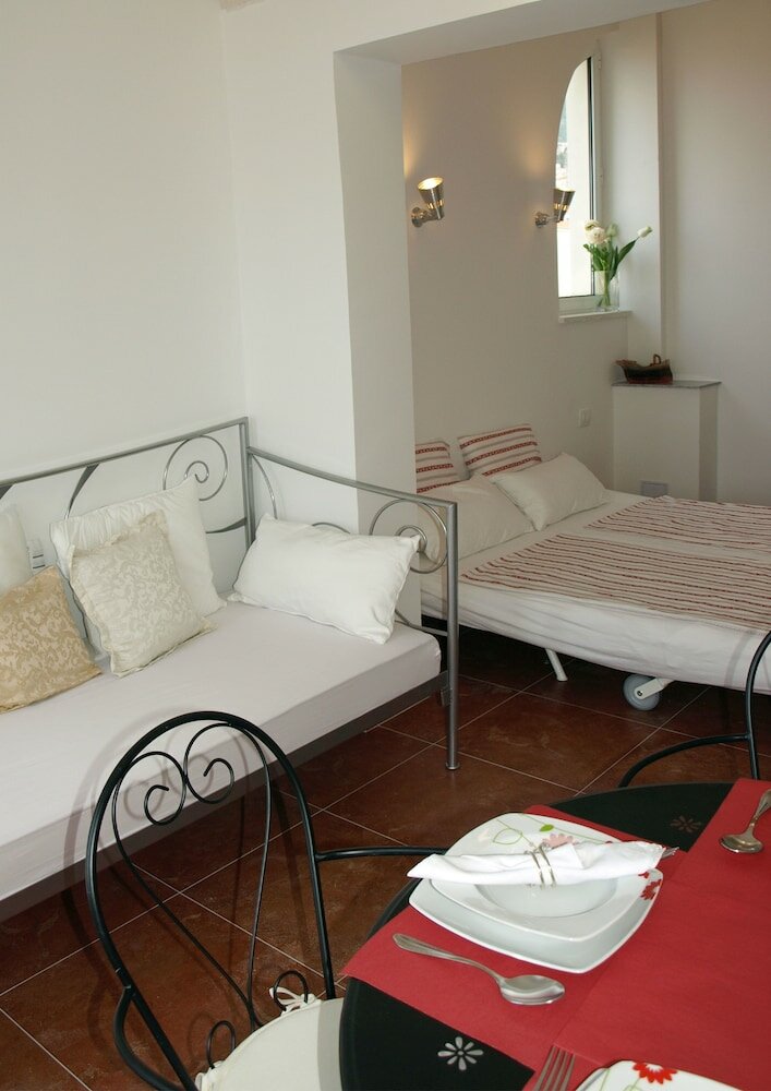 Фото Apartments Issa