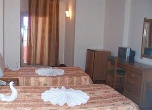 Гостиница Queens Valley Hotel