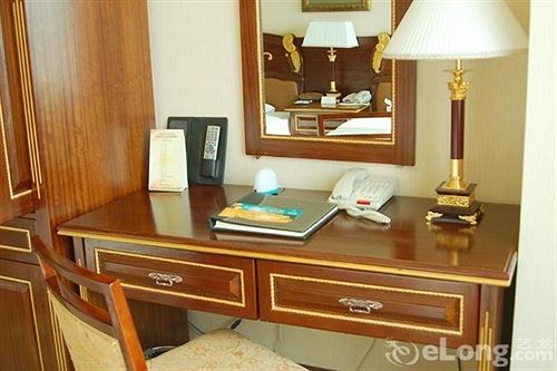 Фото The Royal Palace Hotel