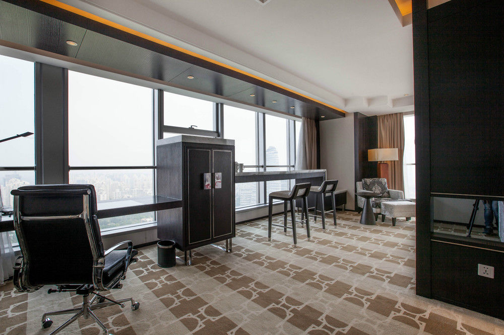 Фото Holiday Inn Beijing Focus Square