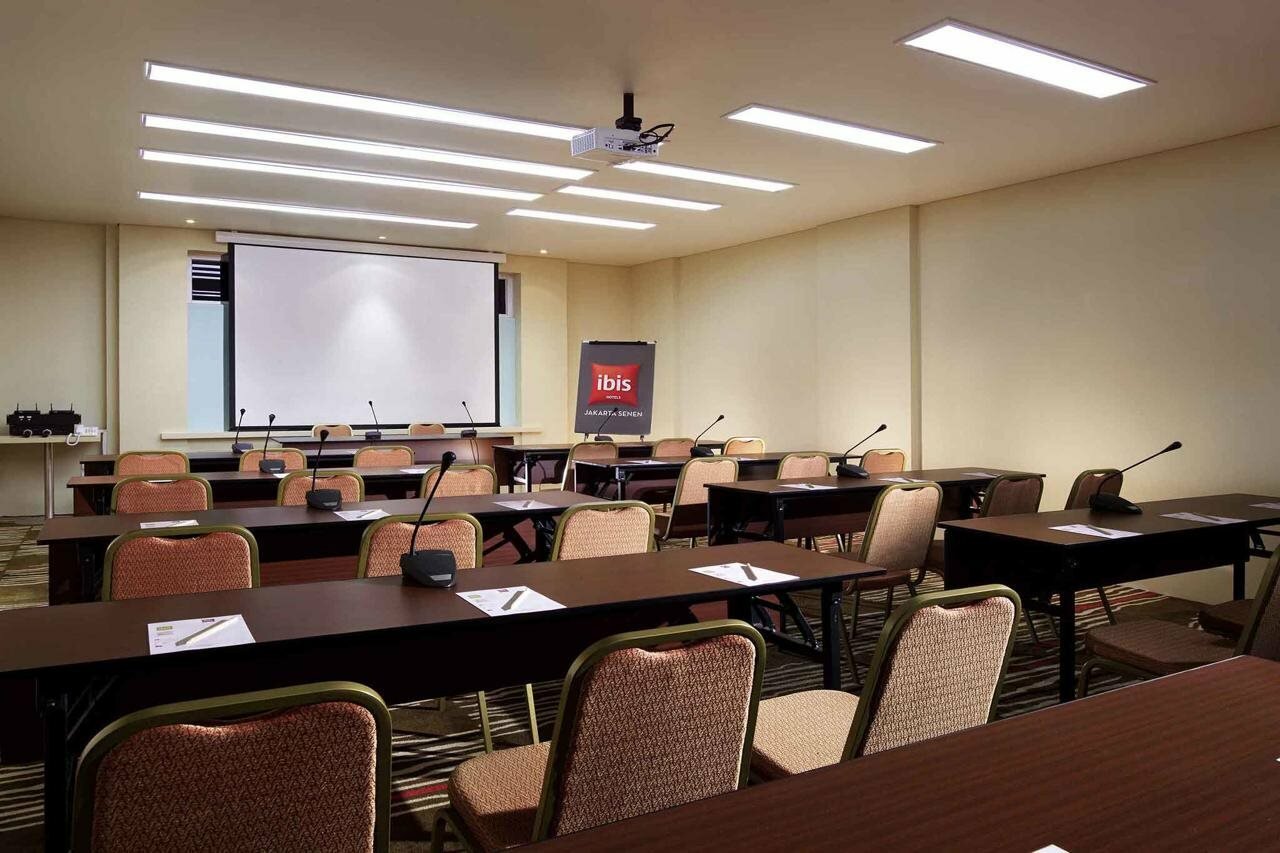 Фото Ibis Jakarta Senen