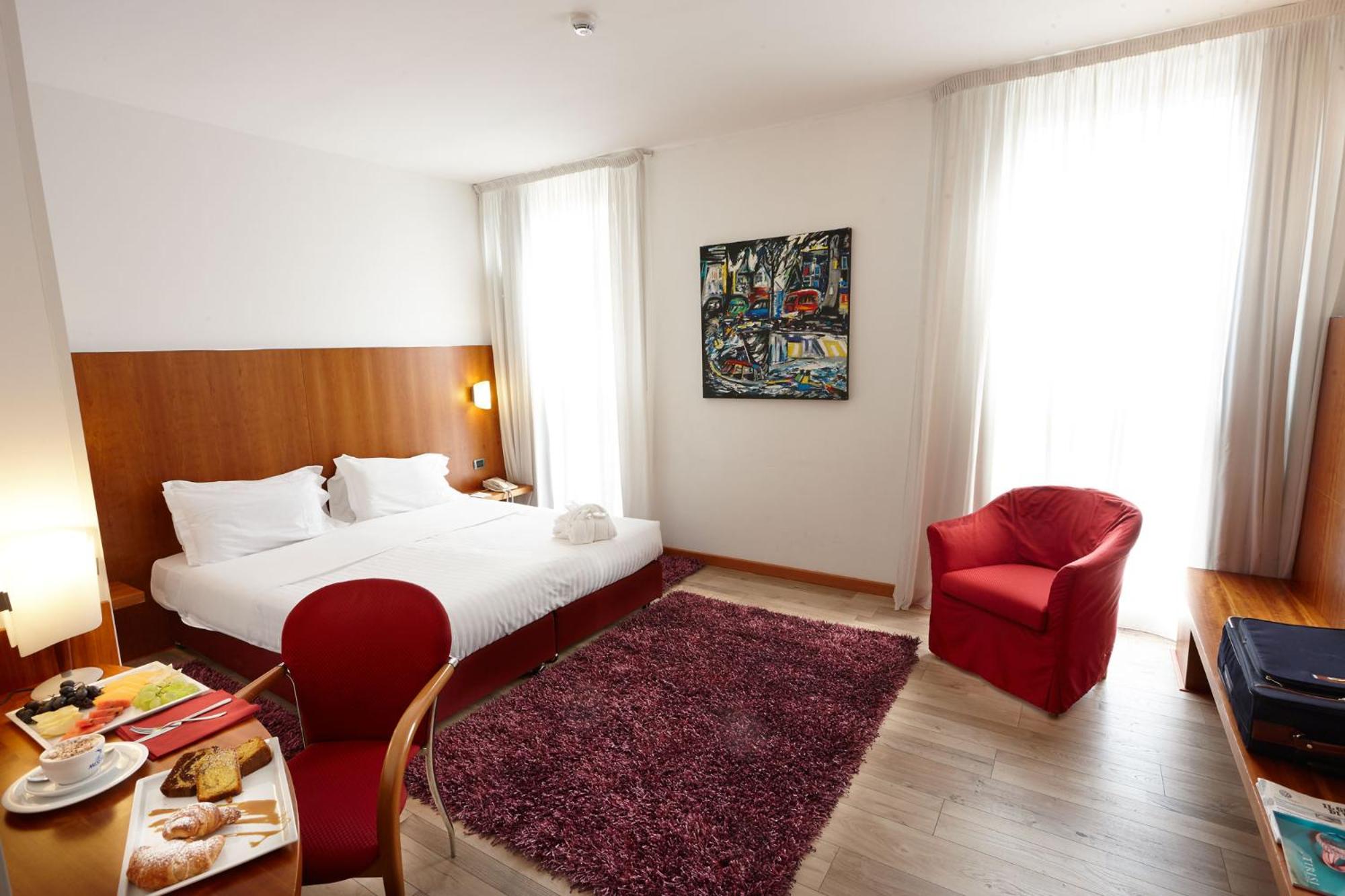 Фото отеля 3