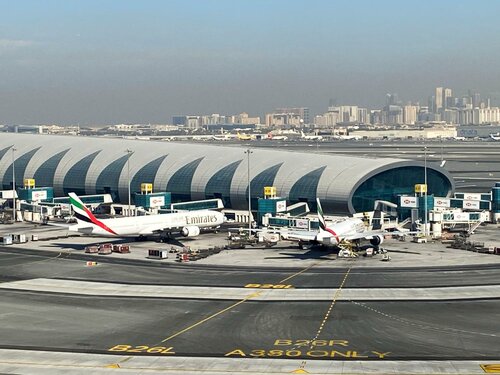 Гостиница Holiday Inn Express Dubai Airport в Дубае