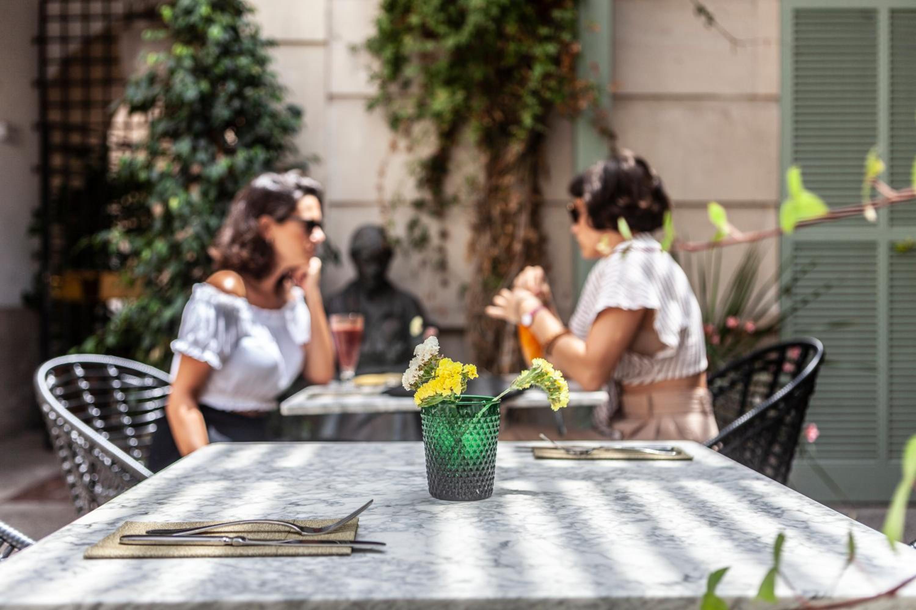 Фото M House Hotel