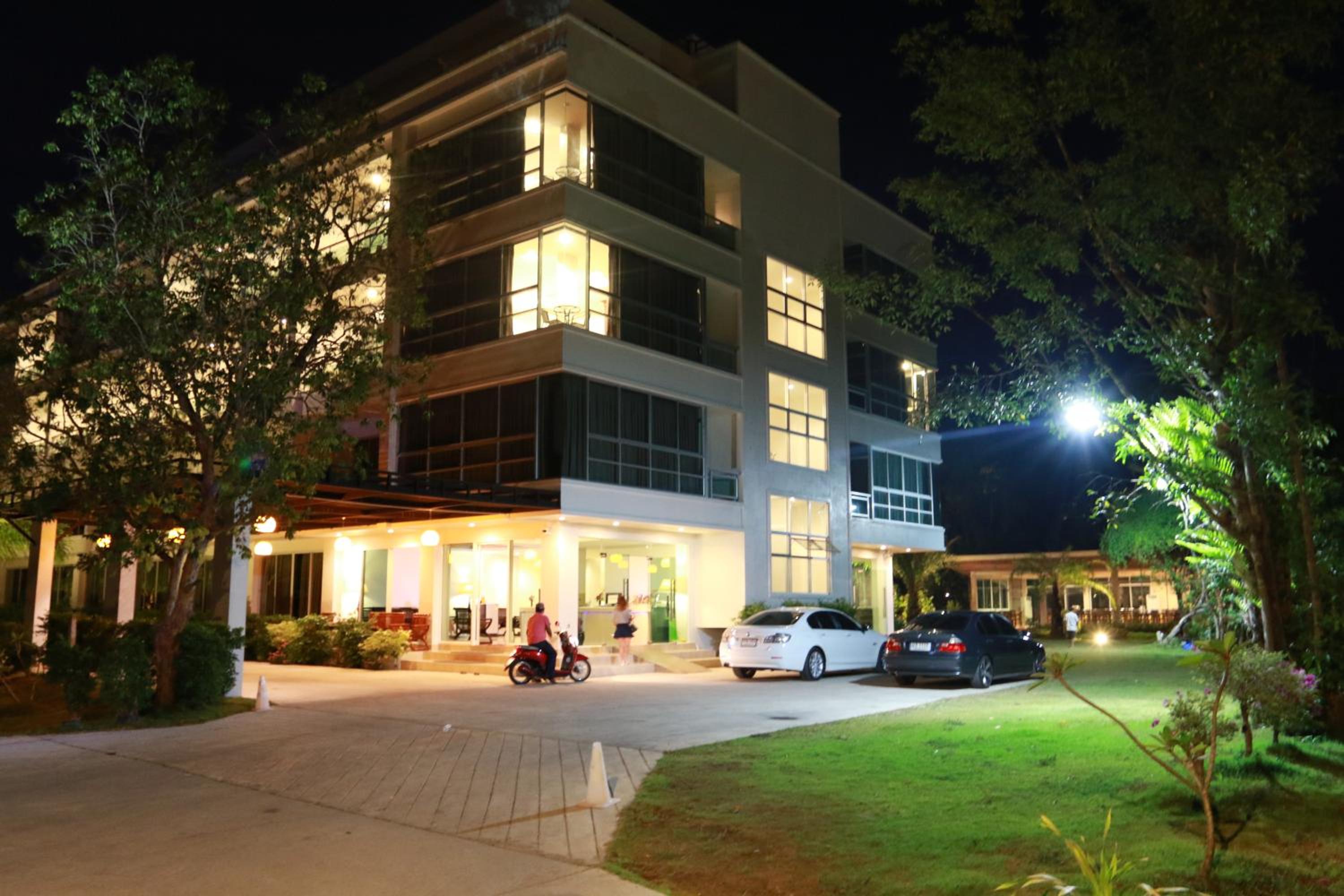 Фото The Pano Hotel & Residence