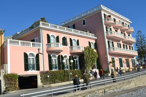 Гостиница Piccolo Lido в Бордигере