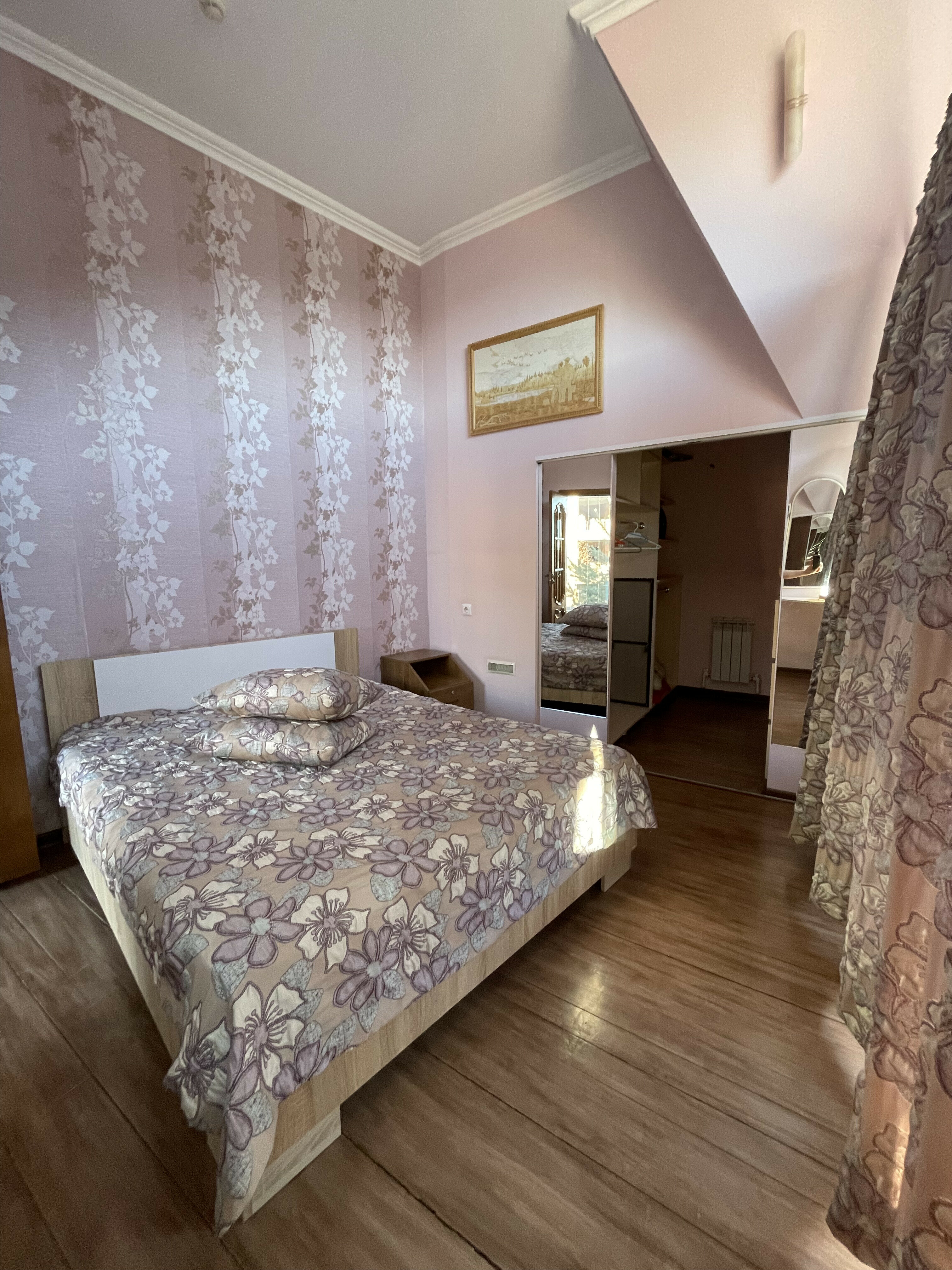 Фото Mountain Cottage