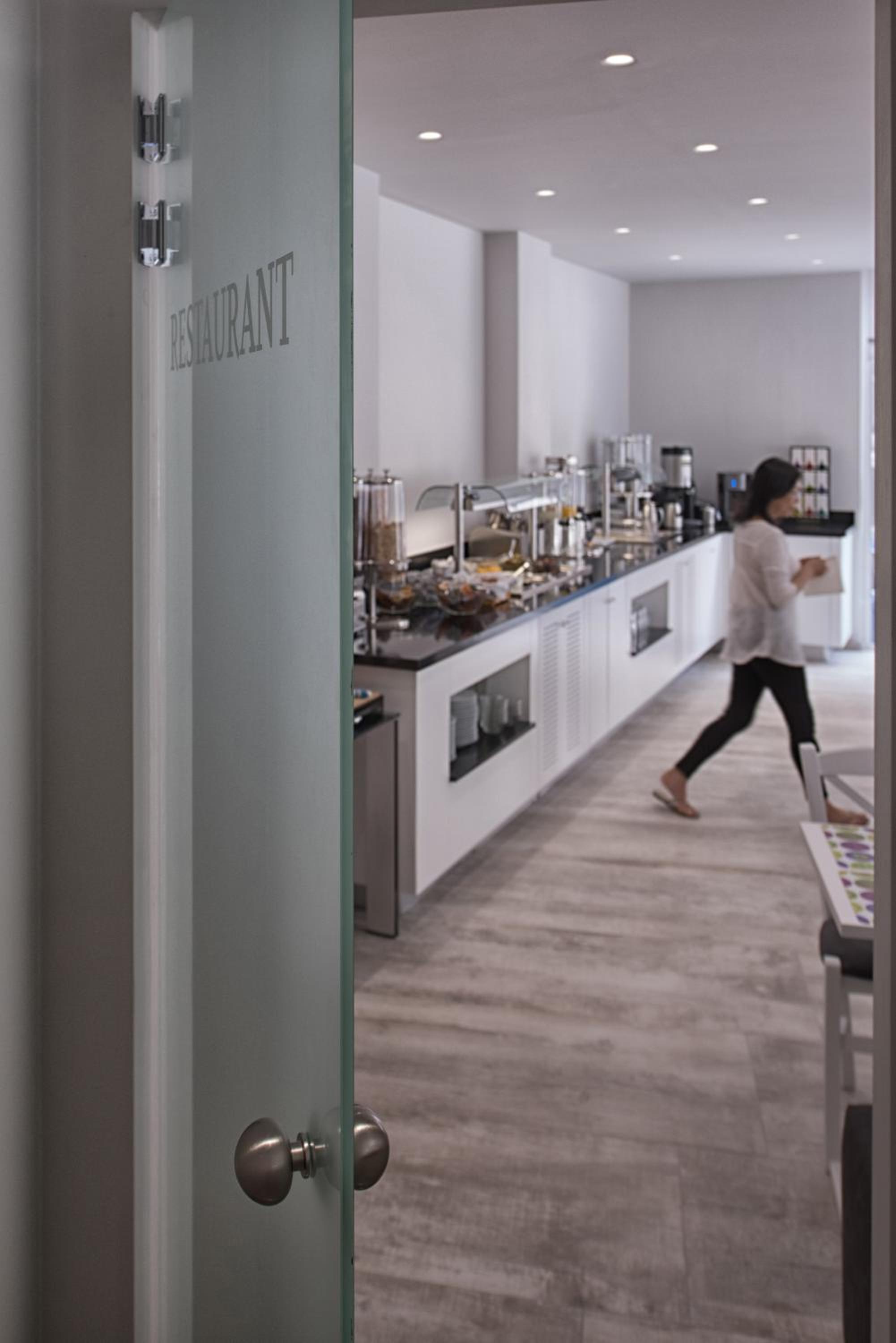 Фото Irini Hotel