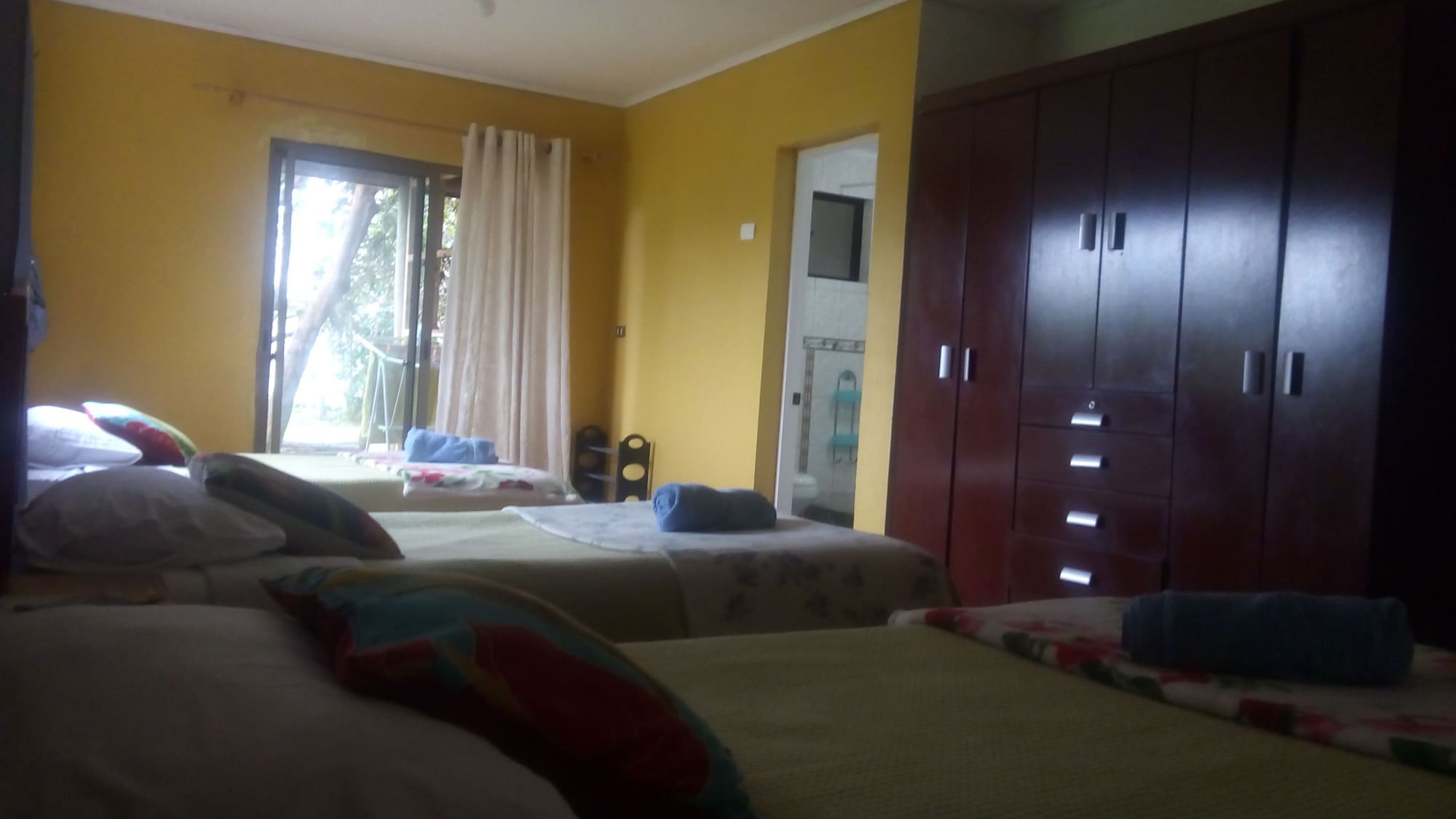 Фото Hotel Uka Mana