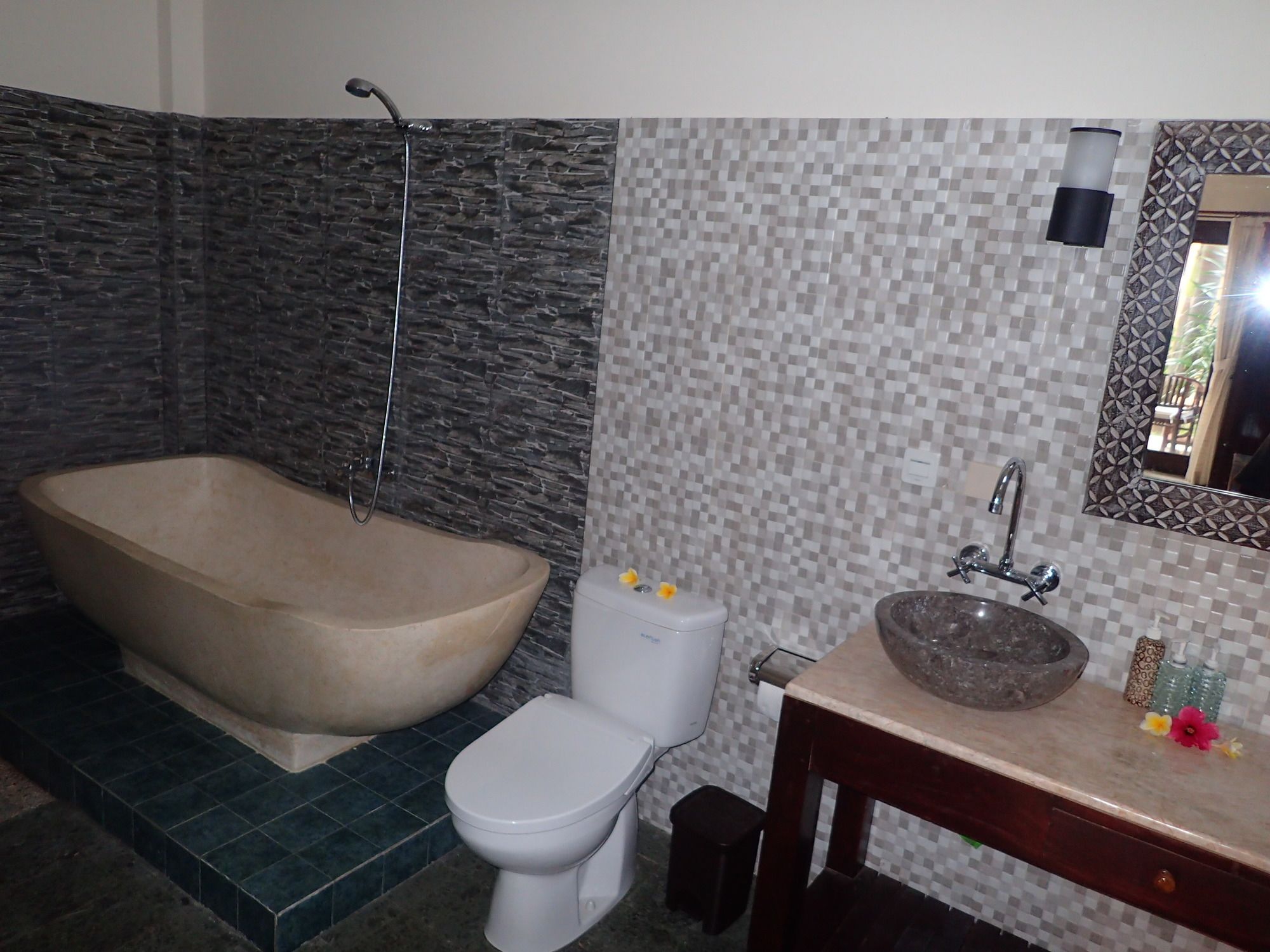 Фото Alami Resort & Restaurant