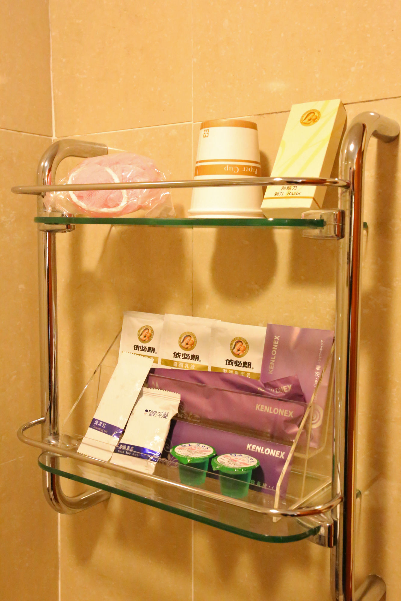 Фото Elegance Hotel Taipei