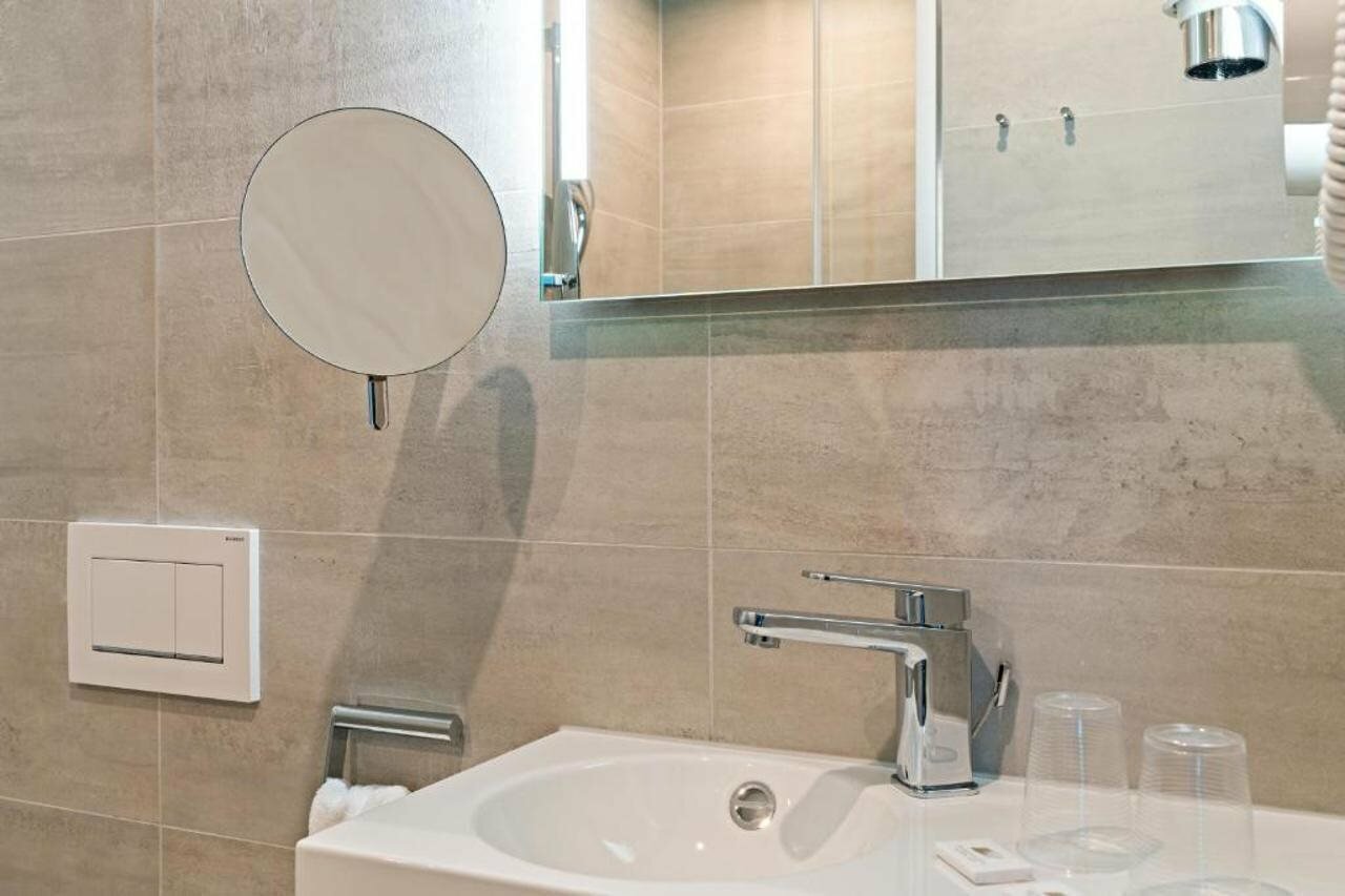 Фото Hotel Amper