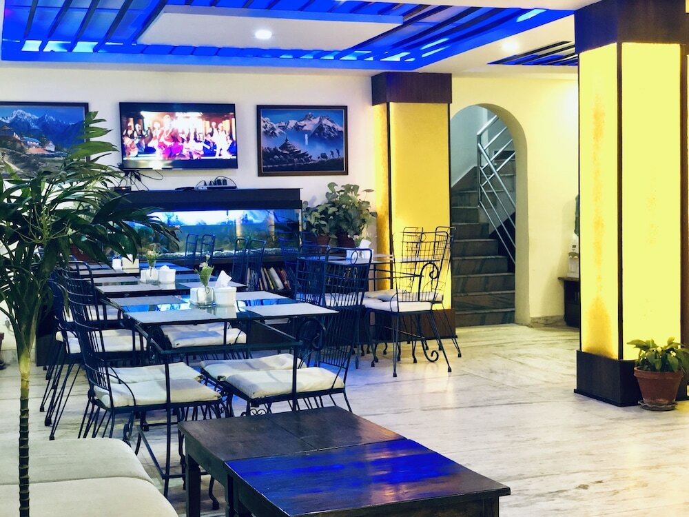 Фото Backyard Hotel