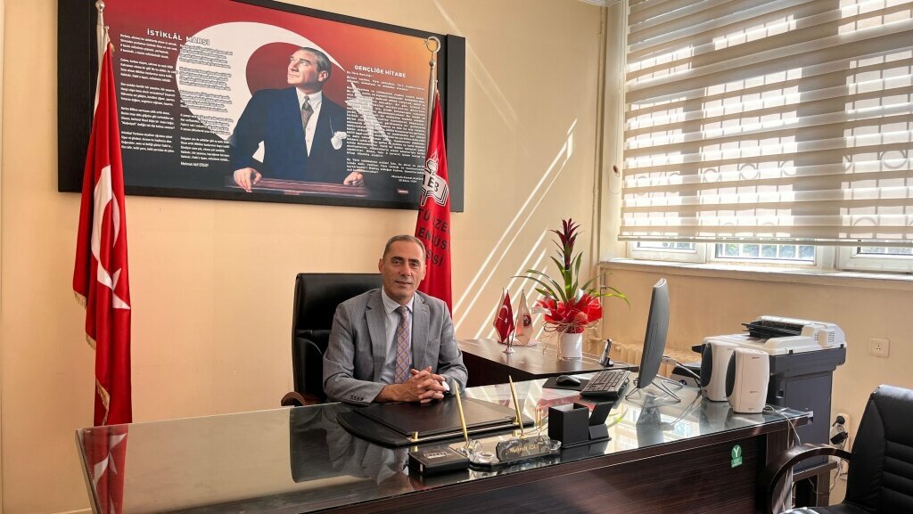 مدرسة مهنية Mehmet Rustu Uzel Teknik ve Endustri Meslek Lisesi ، أنقرة، صورة