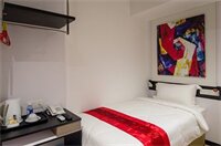 Фото 12fly Hotel