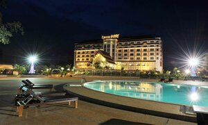 Гостиница Arawan Riverside Hotel