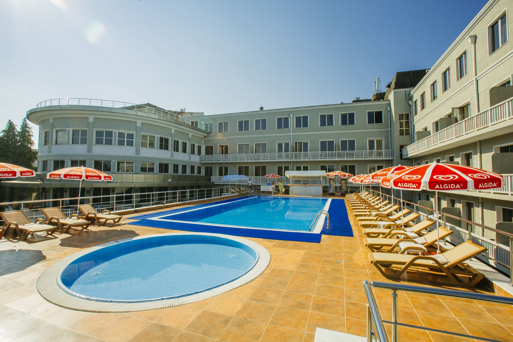 Фото Intourist Palace Hotel & SPA