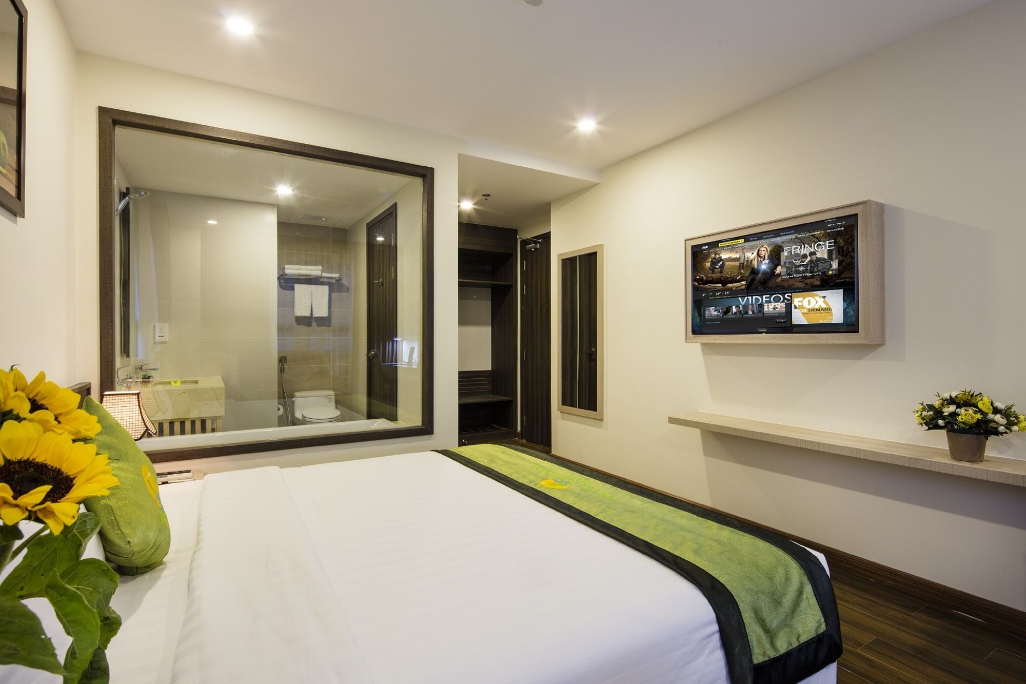 Фото Green Lighthouse Hotel