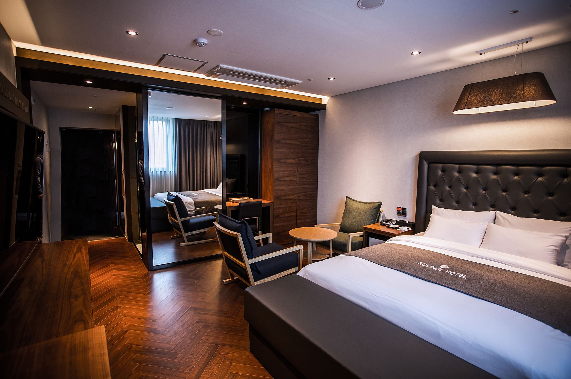 Фото Golden Business Hotel