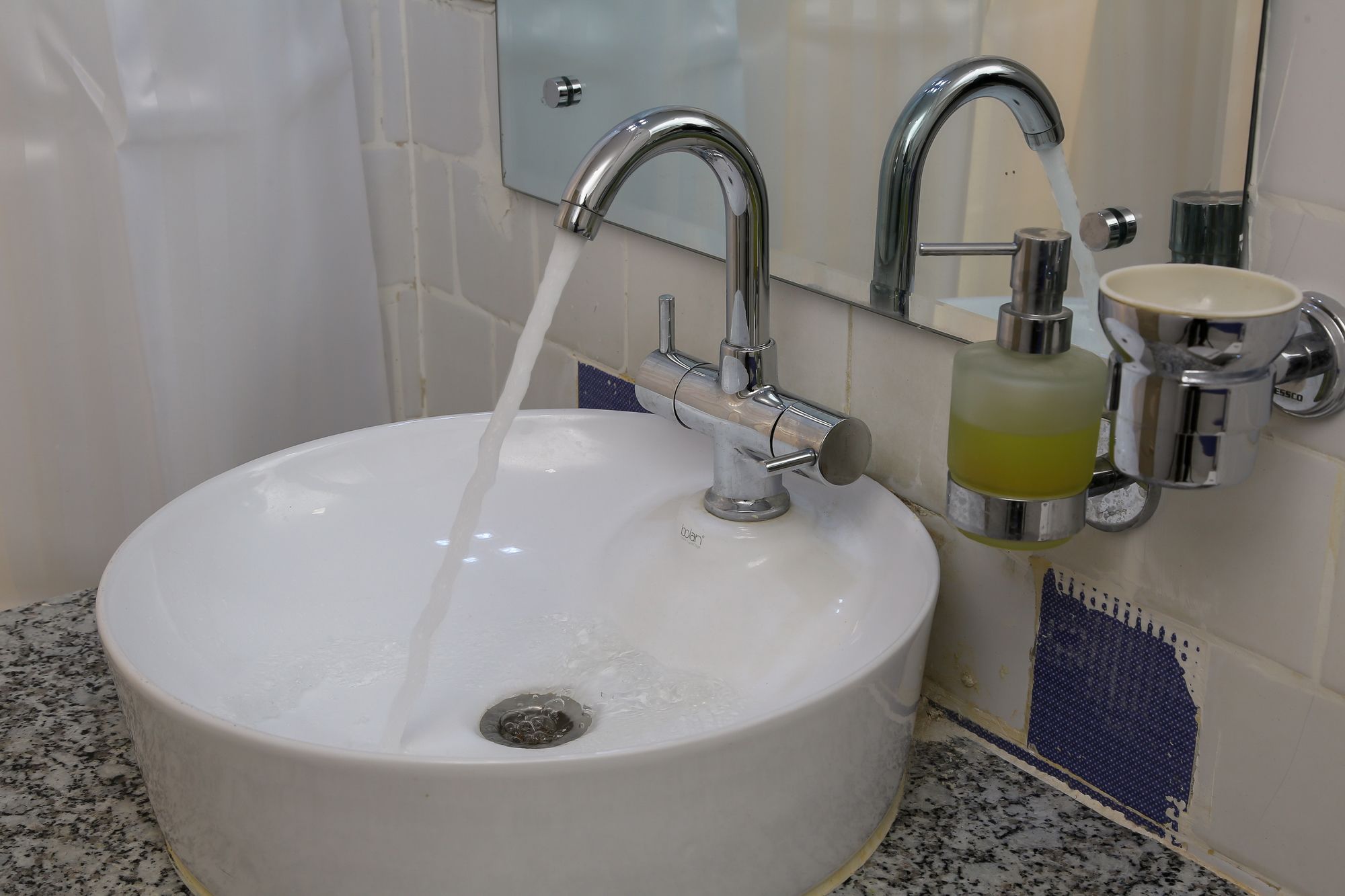 Фото Hotel Himalayan Oasis