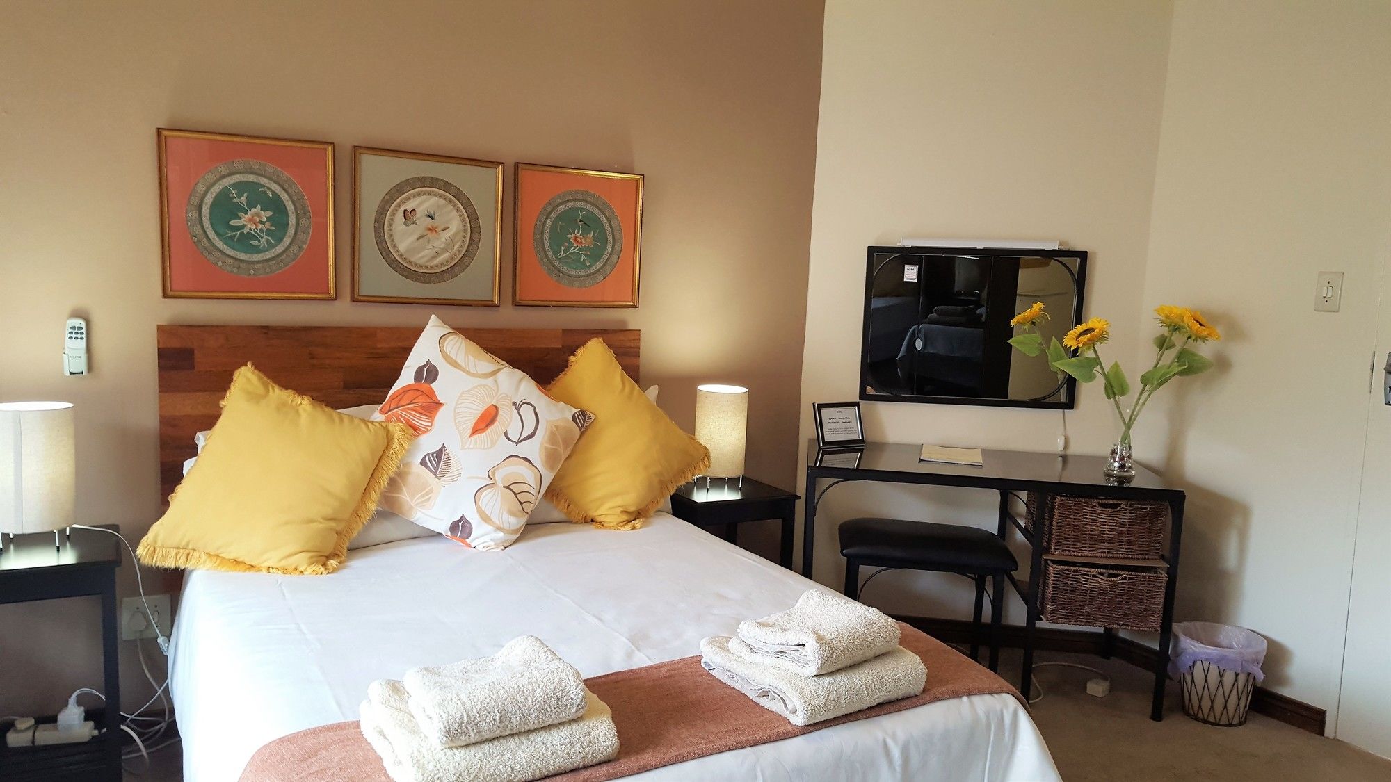 Фото Rest a While Guest House