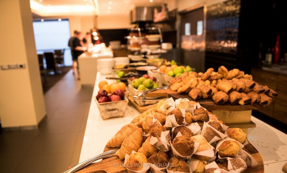 Фото Rydges World Square