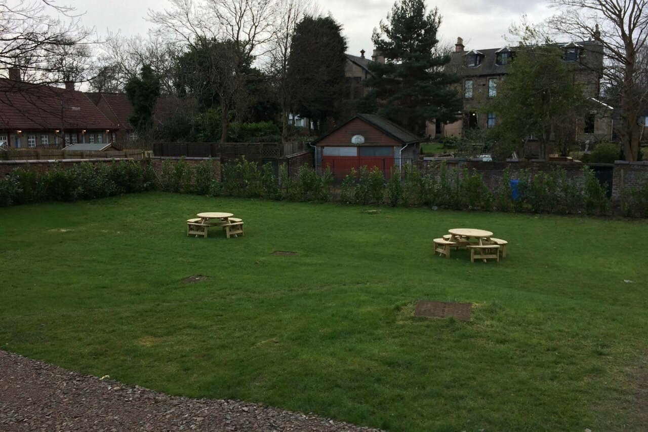 Фото Crosshill House