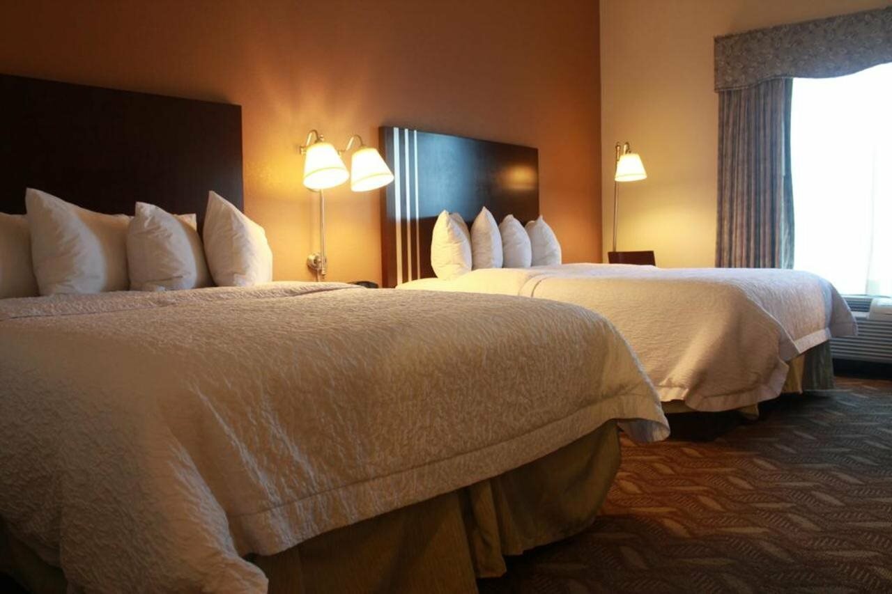 Фото Hampton Inn & Suites Houston-Cypress Station