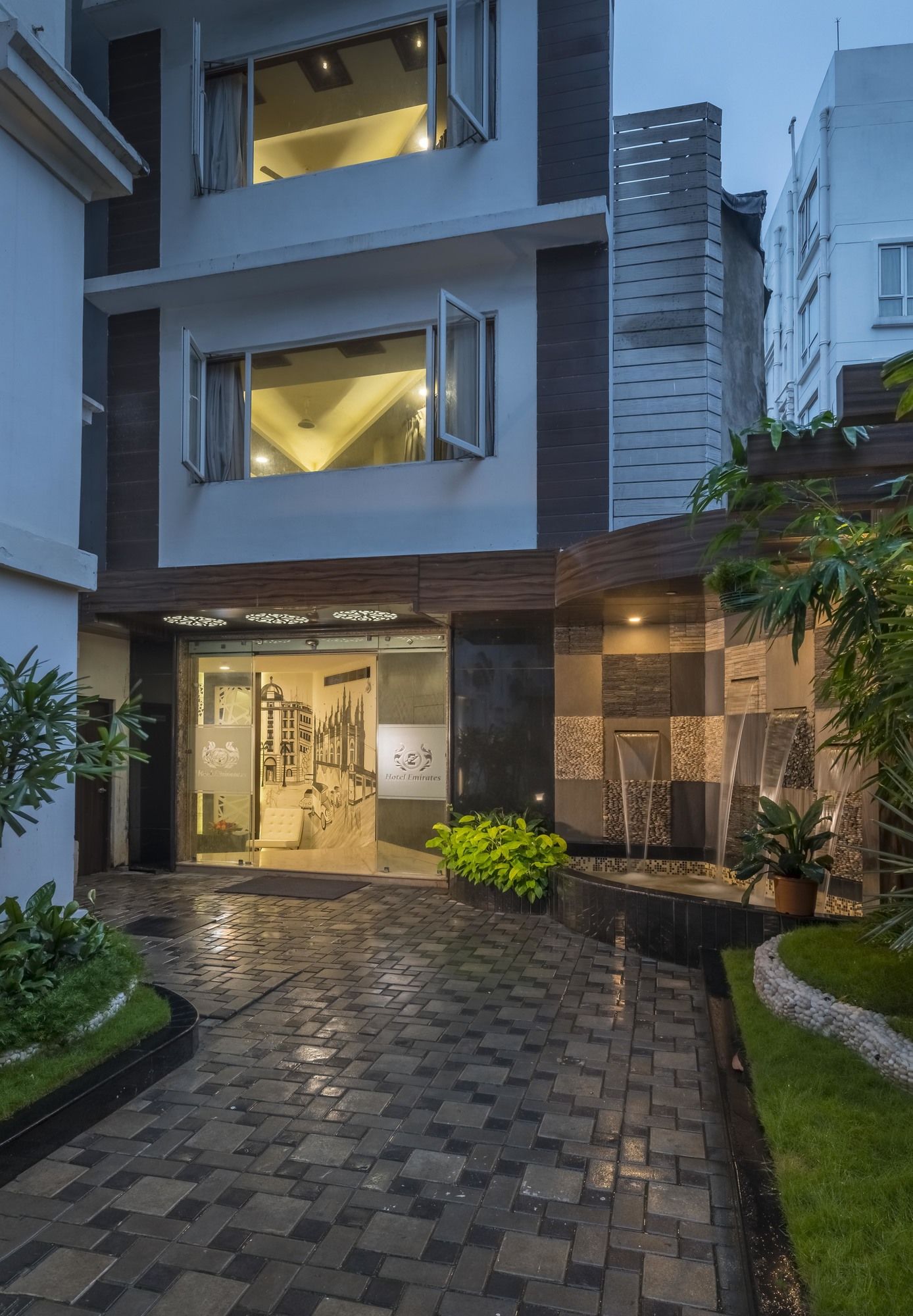 Фото Hotel Emirates