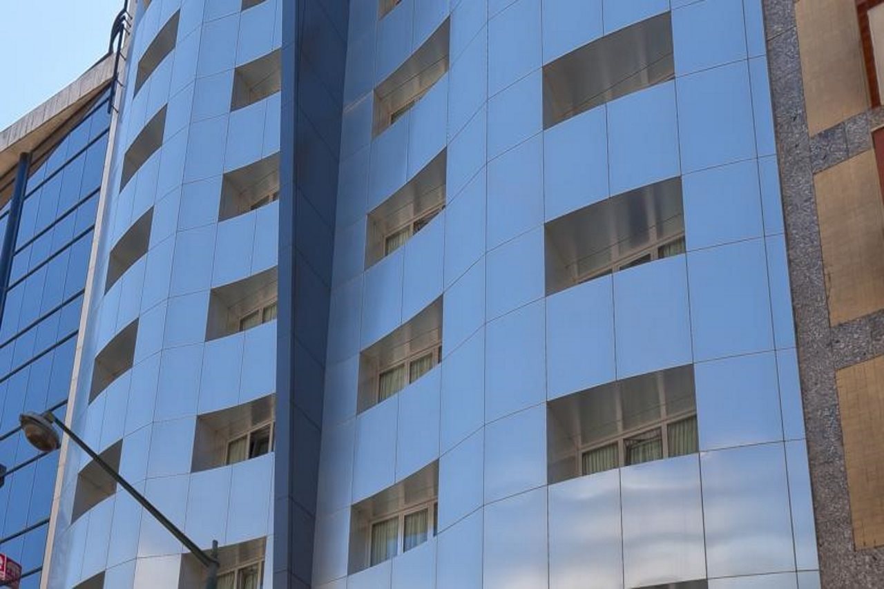 Фото Hotel Alif Avenidas