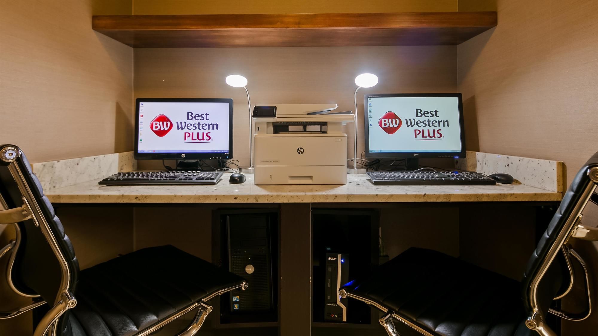 Фото Best Western Plus Red Deer Inn & Suites