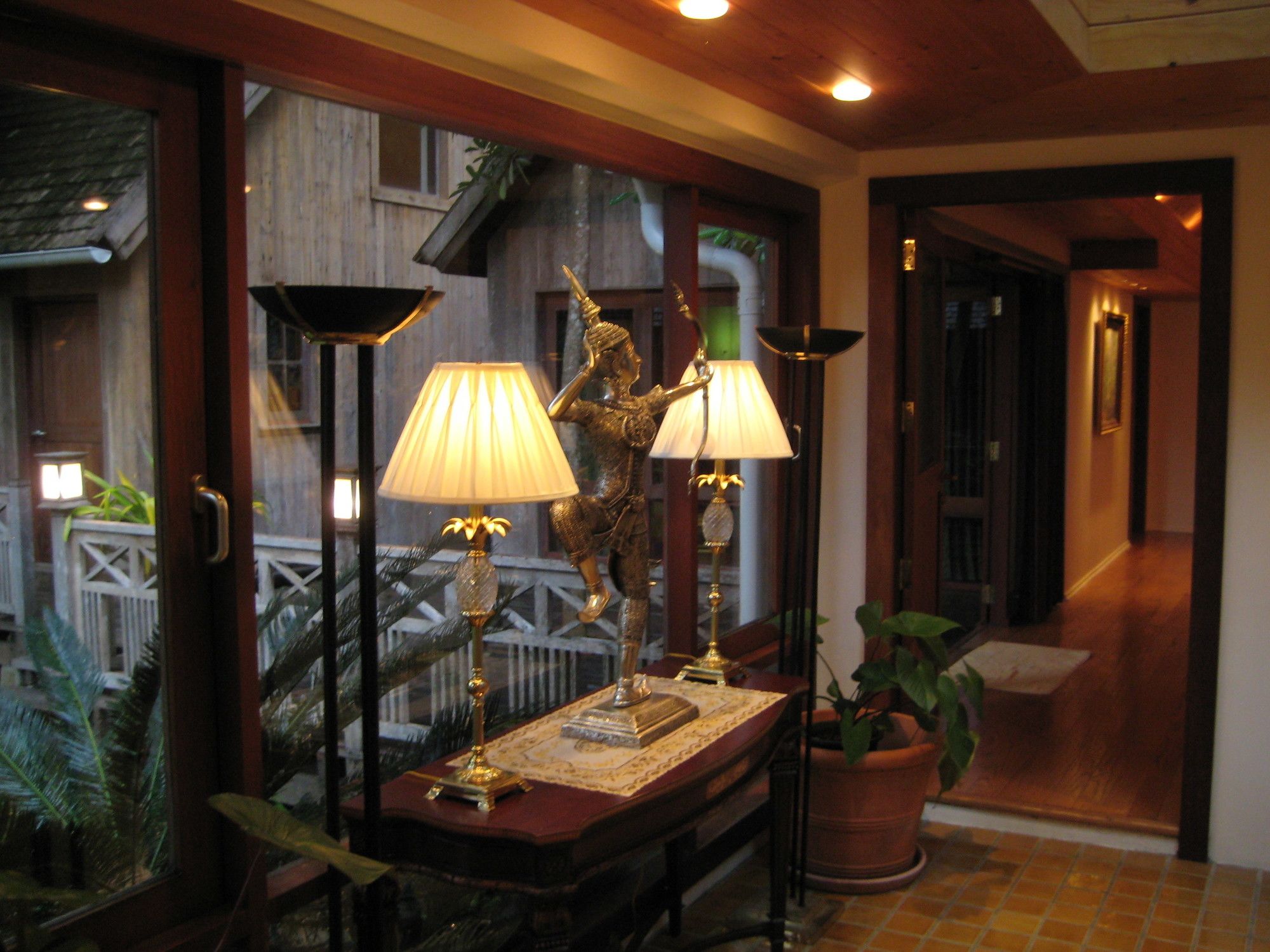 Фото Teakwood Villa