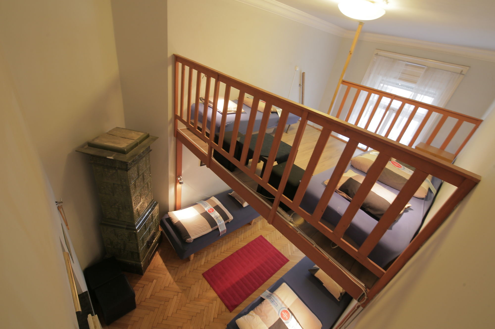 Фото Maverick Hostel & Ensuites