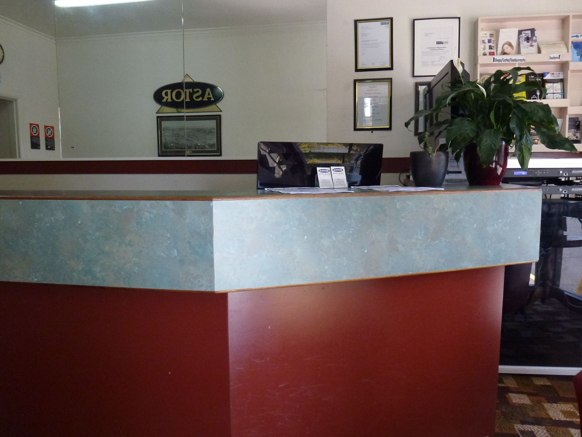 Фото Astor Hotel Motel