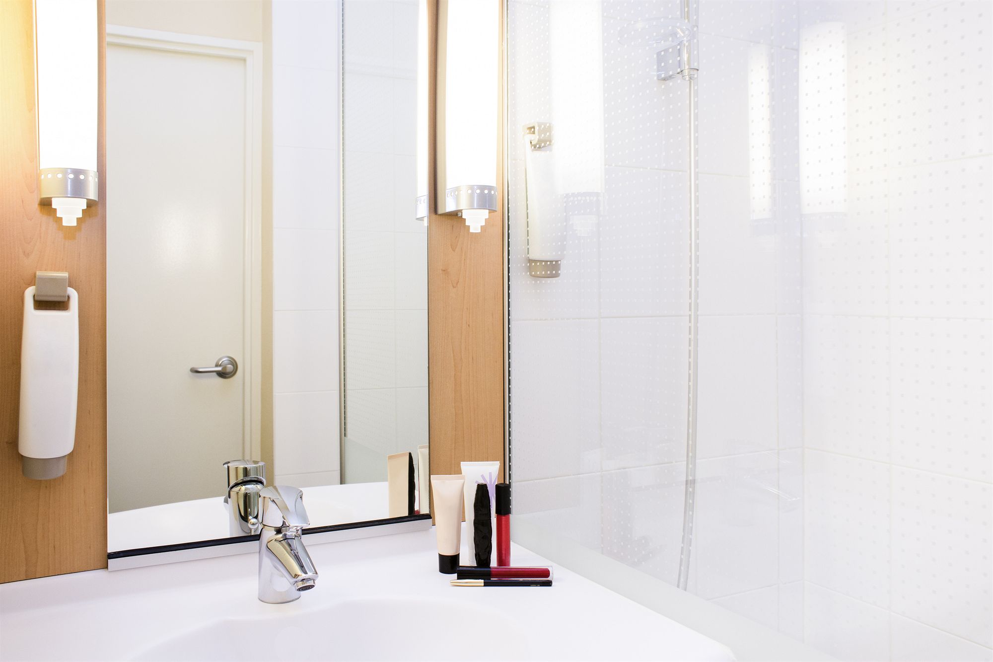 Фото Ibis Annecy Centre Vieille Ville