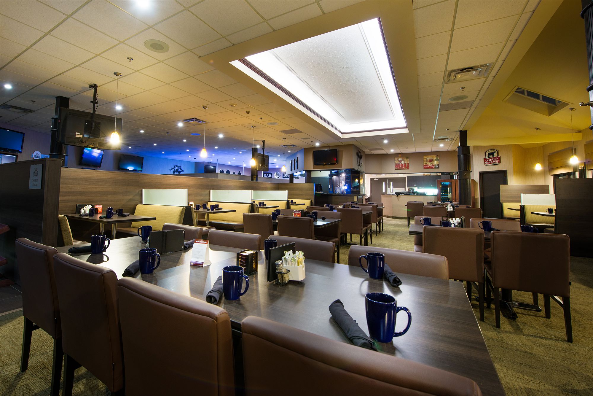 Фото Victoria Inn Hotel & Convention Centre Brandon