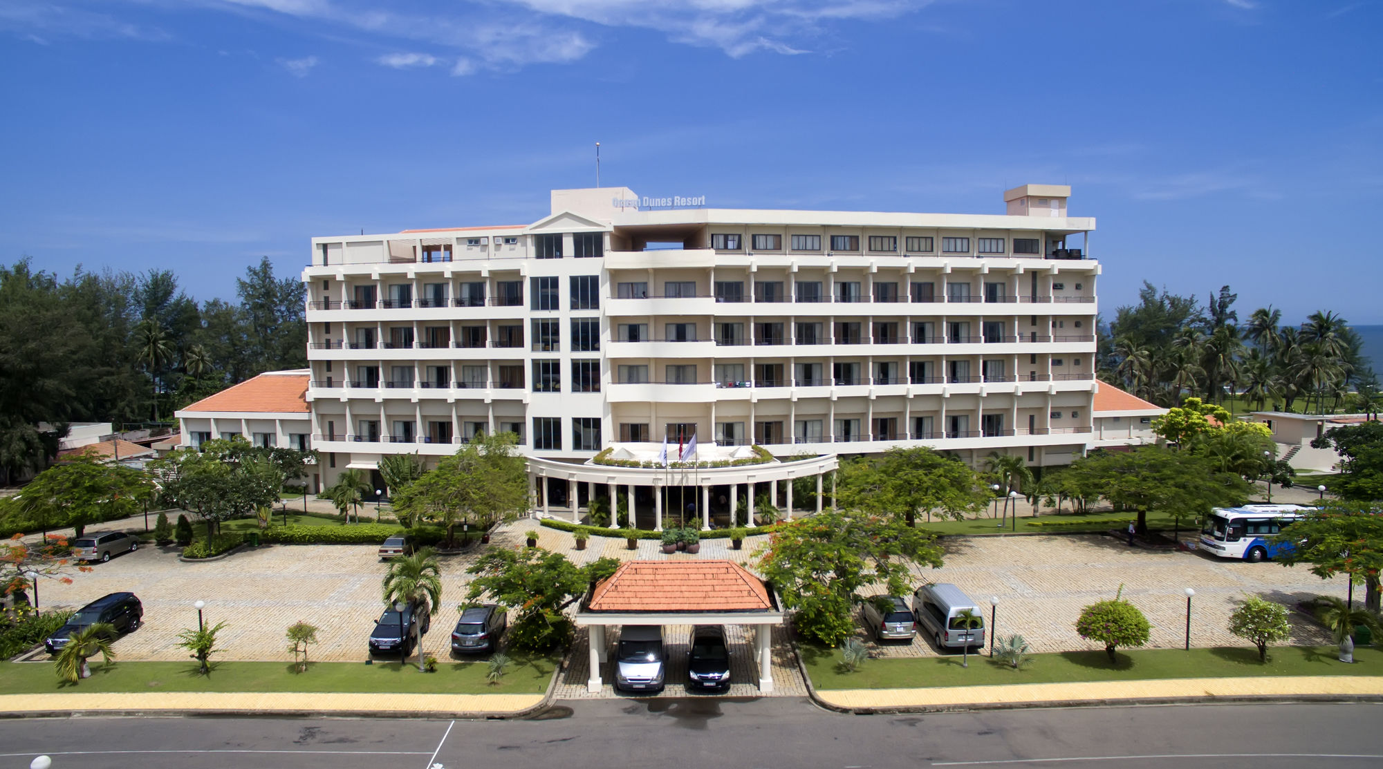 Фото отеля 1