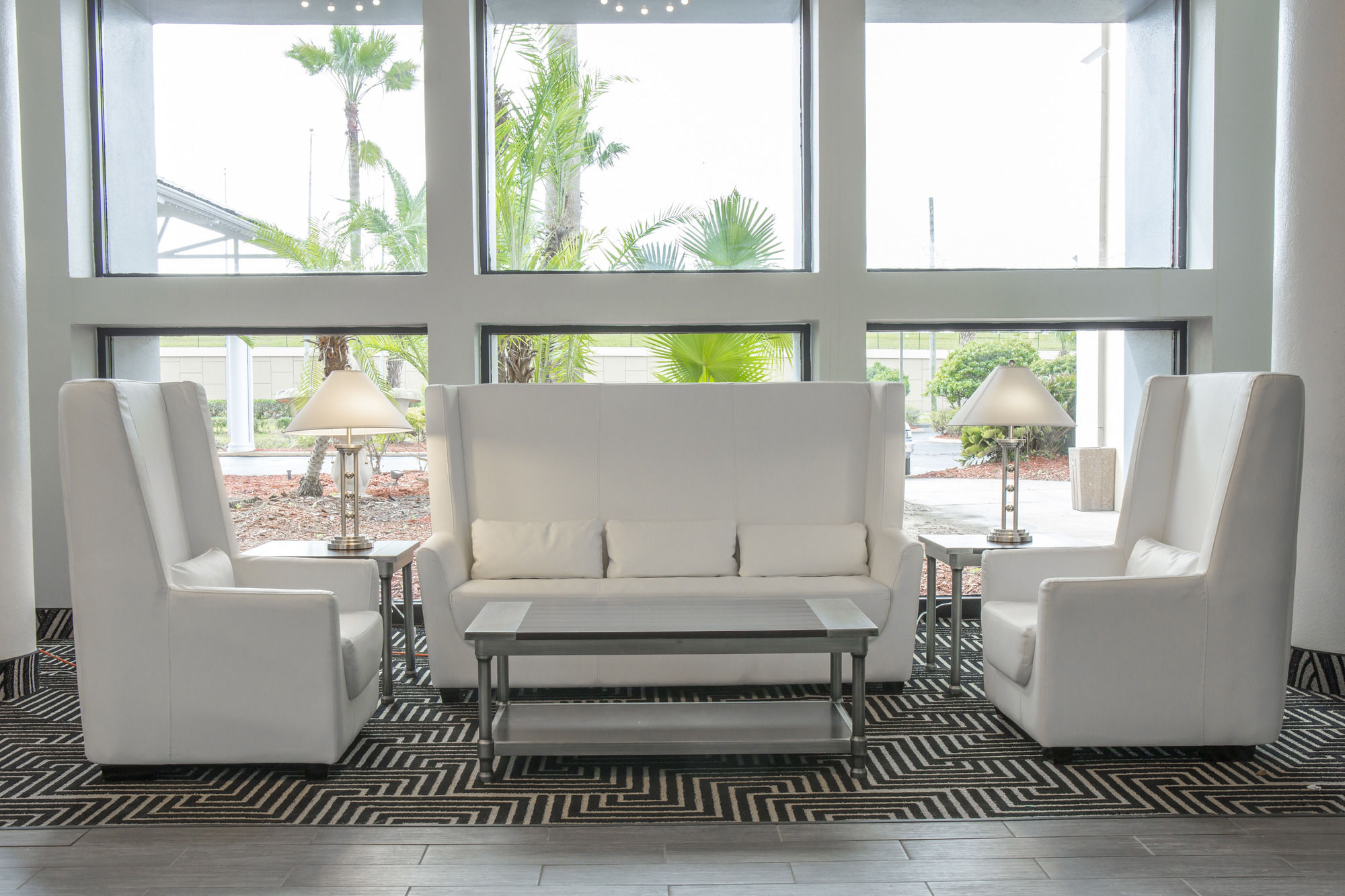 Фото Orlando International Airport Hotel