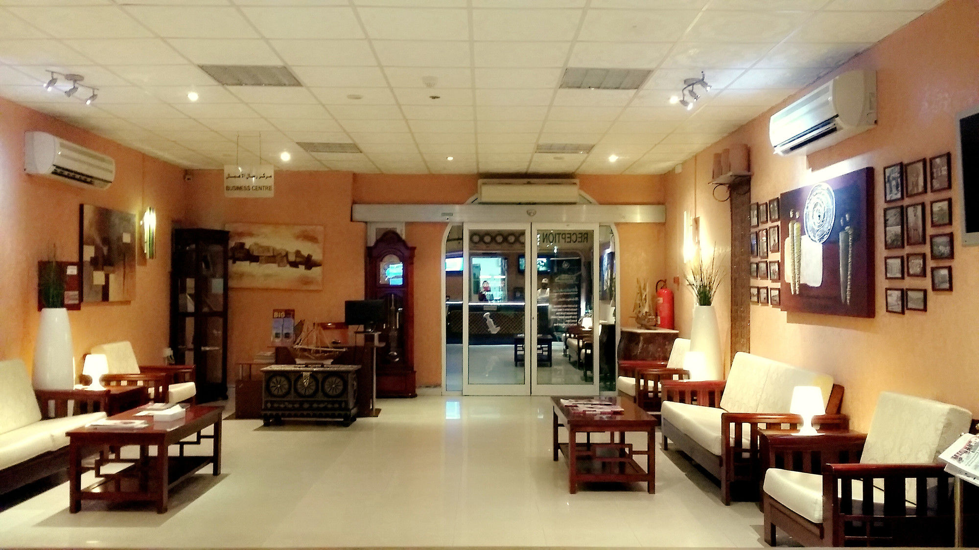 Фото Mutrah Hotel