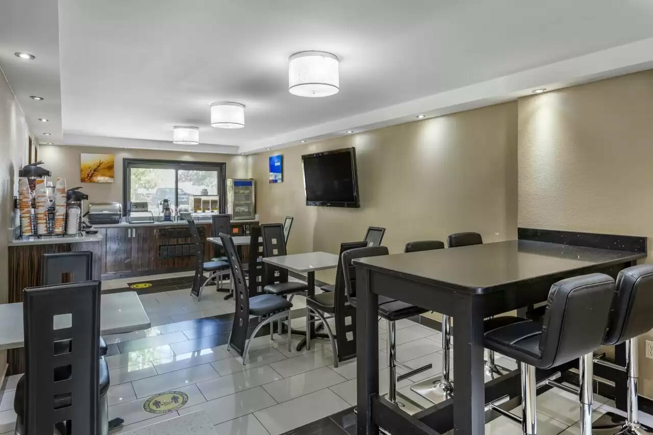 Фото Comfort Inn Edgewater on Hudson River