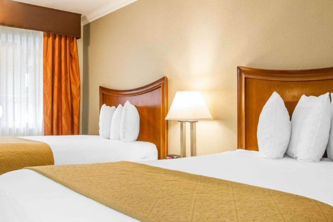 Фото Quality Inn Sacramento Convention Center