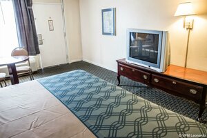 Гостиница Rodeway Inn & Suites Wilmington North