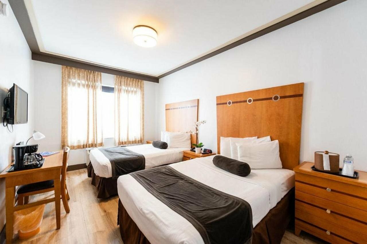 Фото Majestic South Beach Hotel