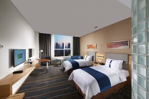 Гостиница Holiday Inn Express Luoyang City Center