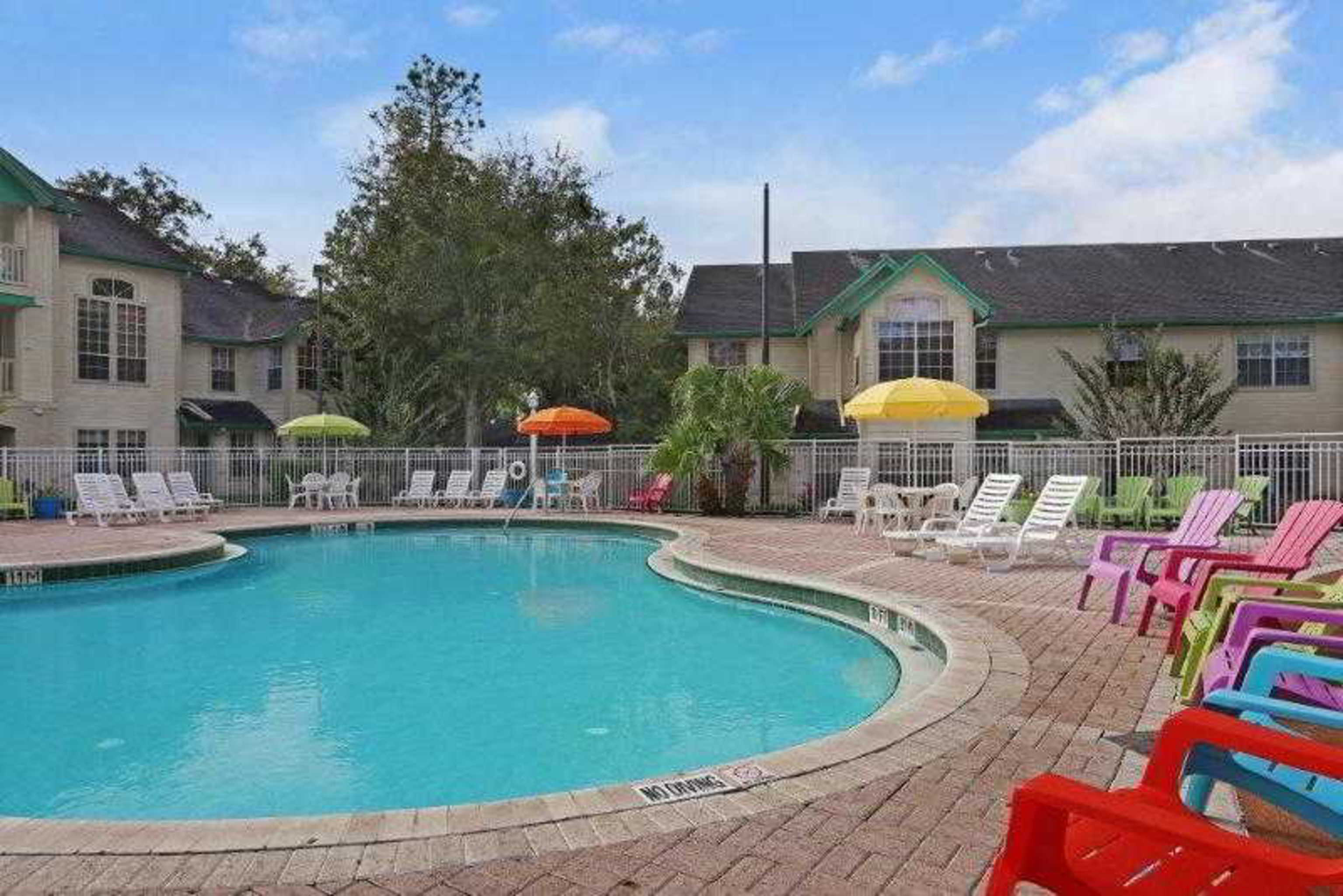 Фото Oak Plantation Resort