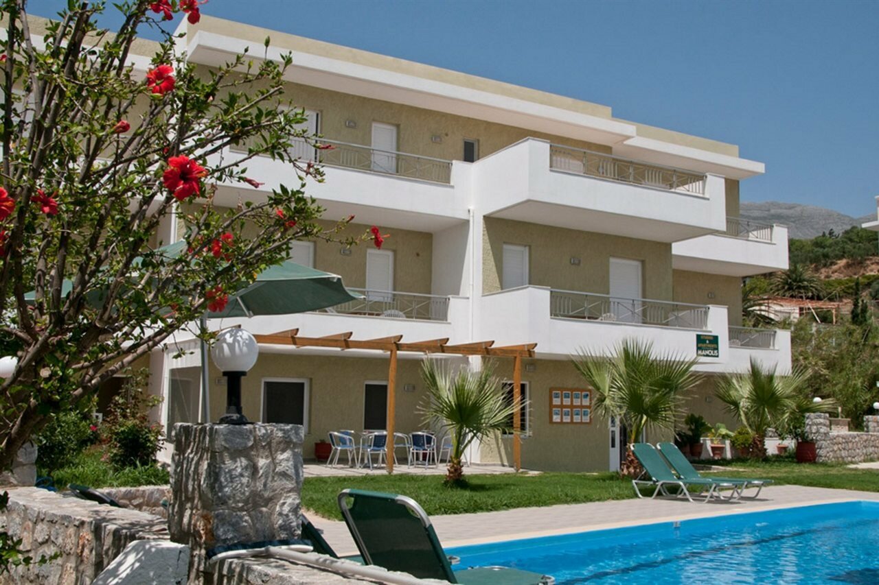 Фото Manolis Apartments