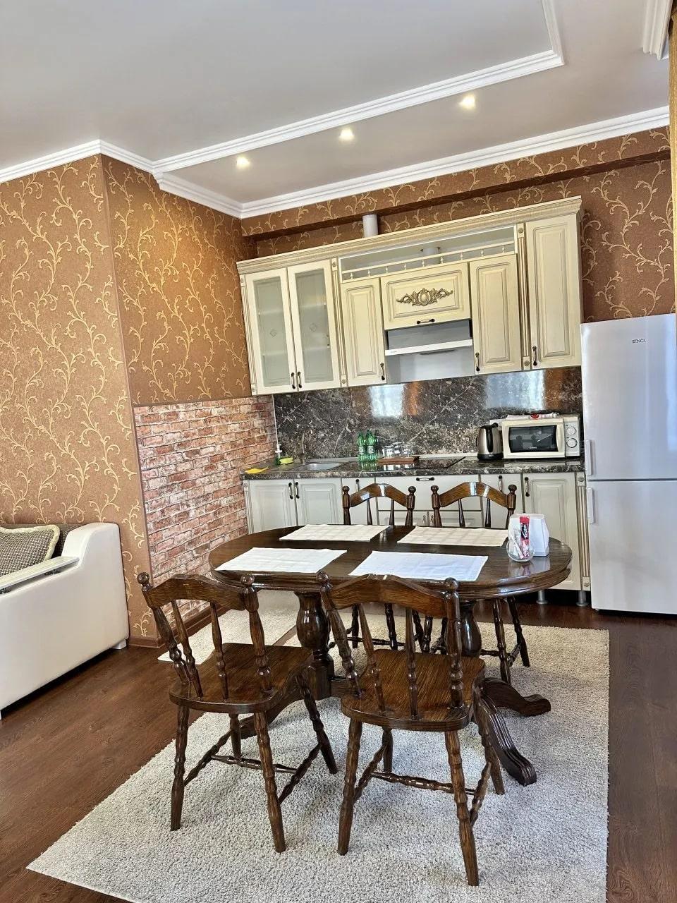 Фото Рич Хаус