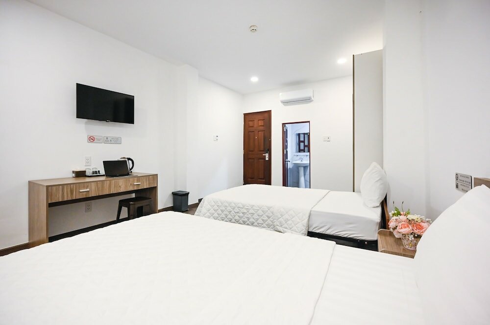 Фото Yoko Airport Saigon Hotel