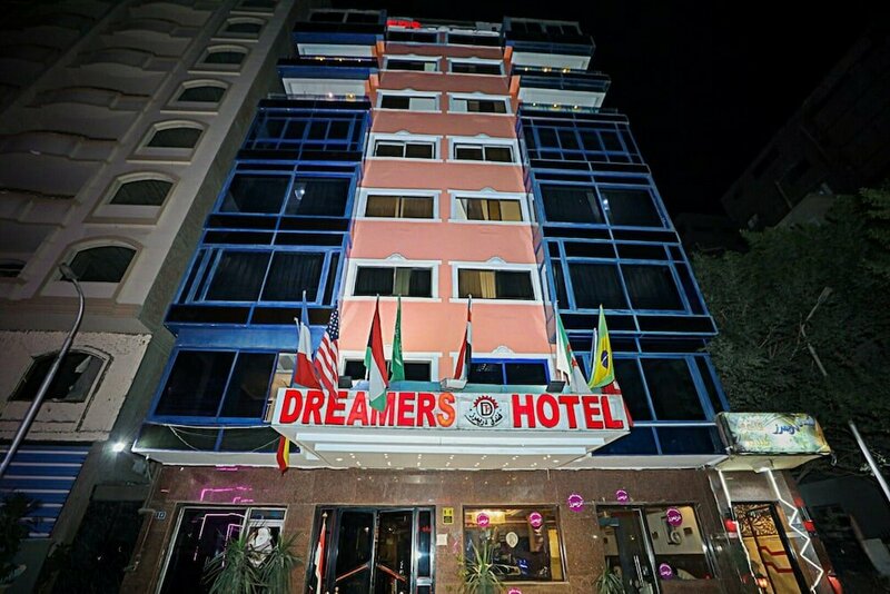Гостиница Cairo City Center Dreamers Hotel & Suits в Гизе