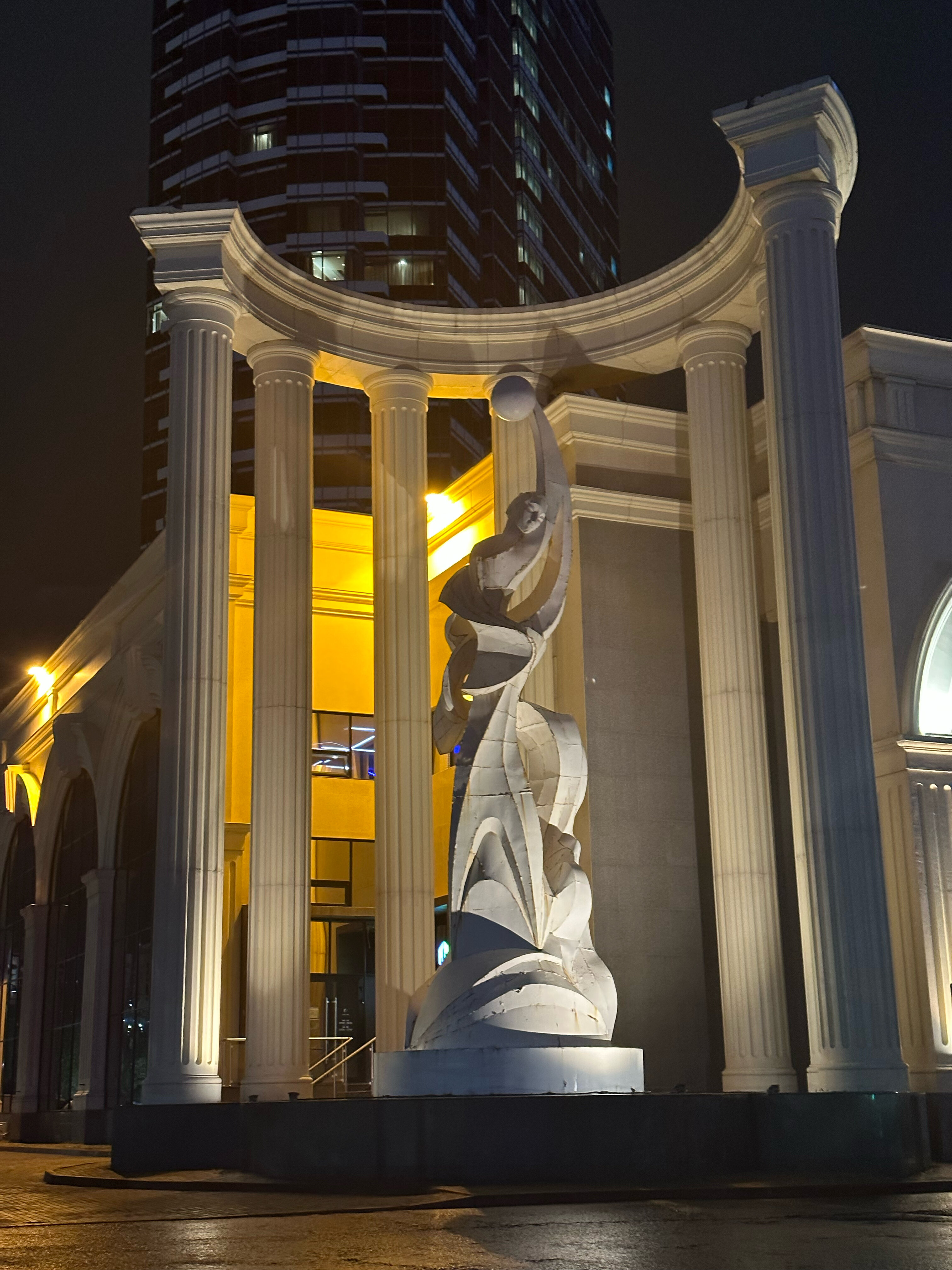 Фото Астана Саад